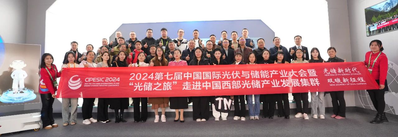 e57b776d0f5c04d037cecfd6d40b2f3d.jpg e57b776d0f5c04d037cecfd6d40b2f3d.jpg