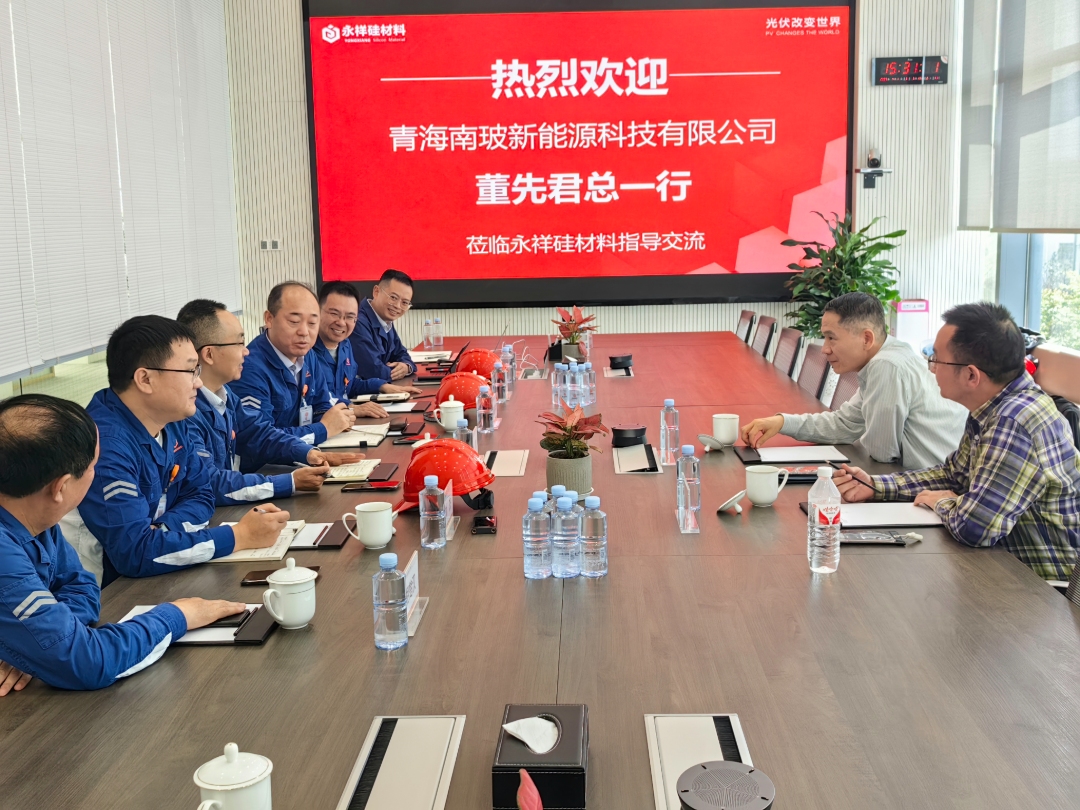 9a44970a2847f5b72d7bf0e7ff4ef613.jpg 9a44970a2847f5b72d7bf0e7ff4ef613.jpg