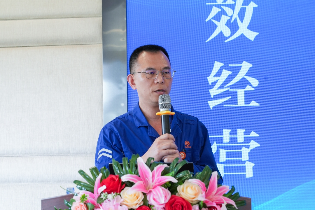 9ee8ab19107dce494b6cffd8508aeb03.jpg 9ee8ab19107dce494b6cffd8508aeb03.jpg