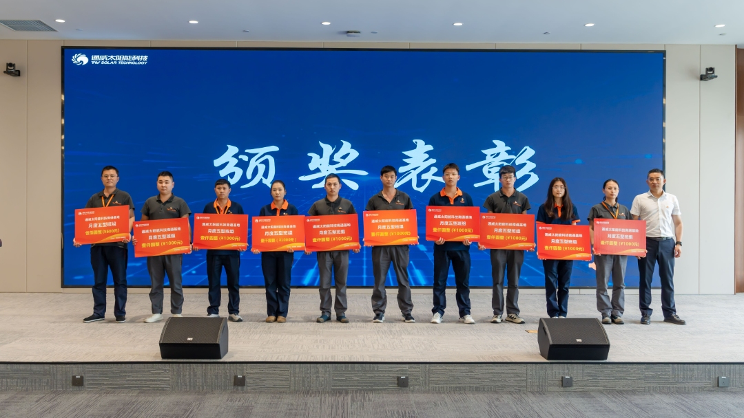 9a768fccb8550504eef55efae40dec64.jpg 9a768fccb8550504eef55efae40dec64.jpg